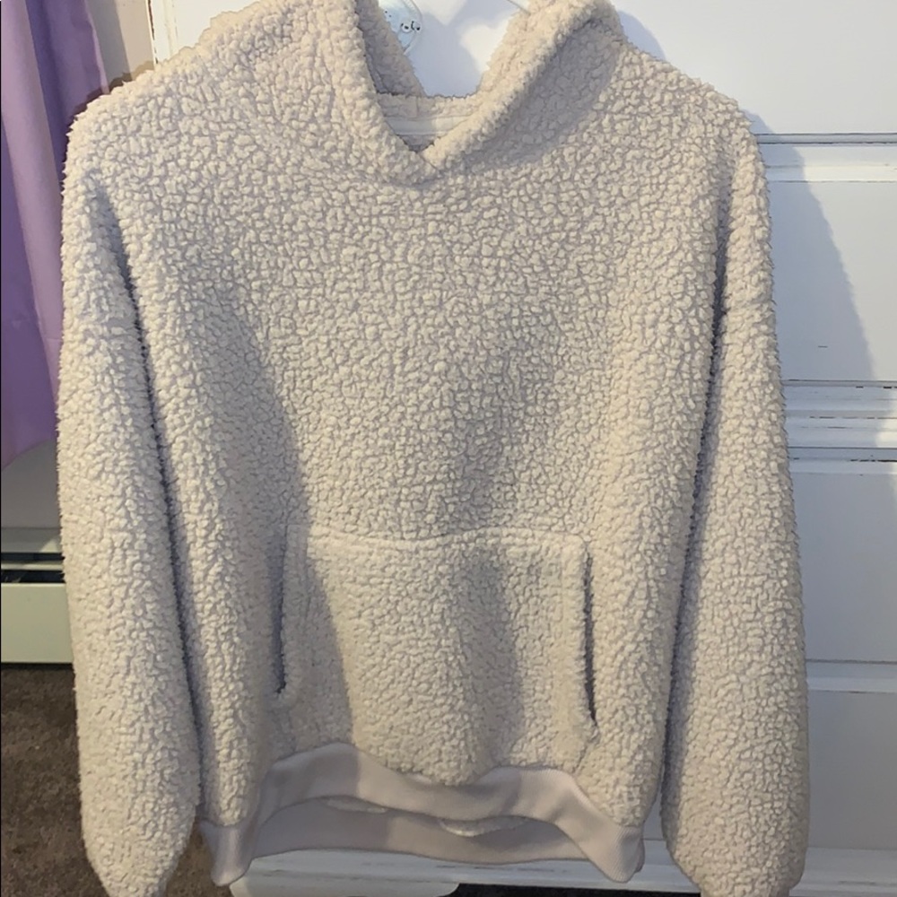 american eagle fuzzy hoodie